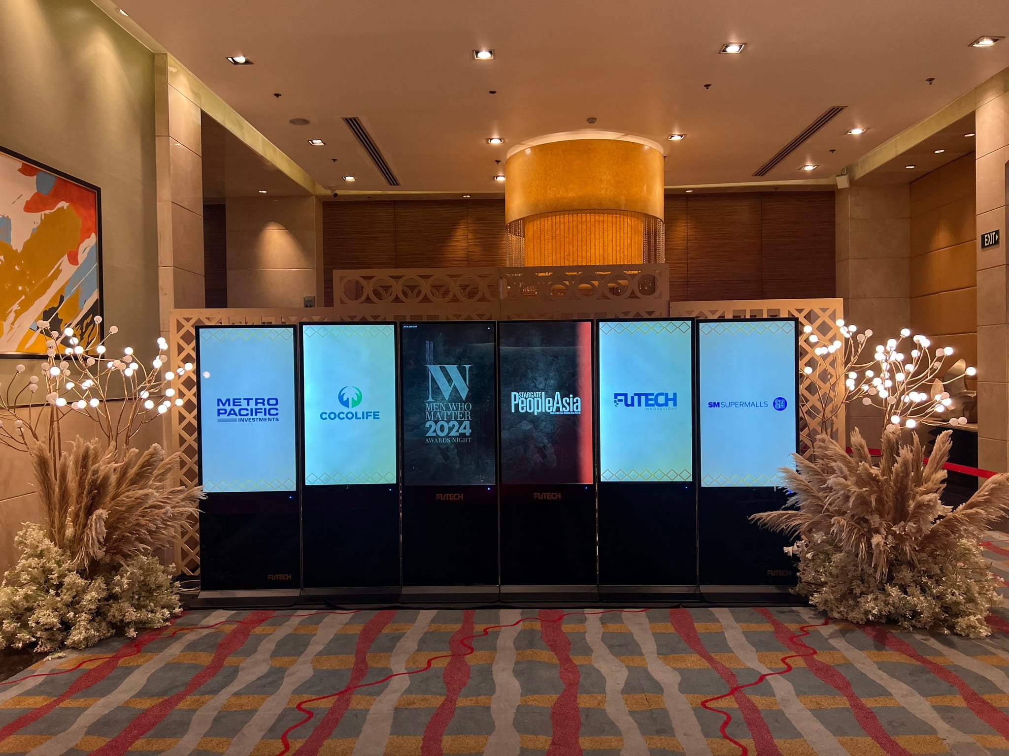 Image gallery marquee